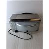 Image 3 : Intertek Toaster Oven-Powers On