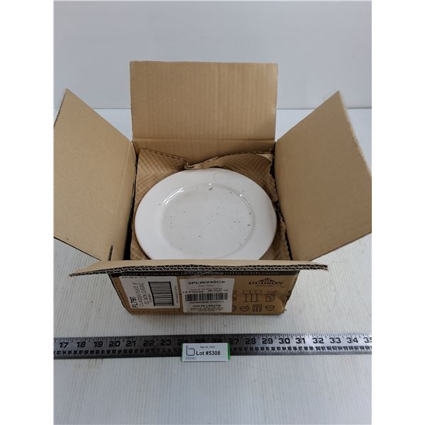 Set of 12 Dudson Dinner Plates - Unused