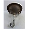 Image 3 : ** Vintage Bathroom Sink 16" x 15" - Pickup Only
