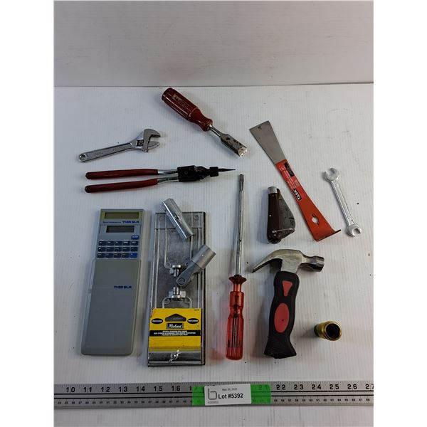 Adjustable Wrench, Chisel, Wrenches, Drywall Pole Sander, Hammer, Screwdriver, Calculator and Misc