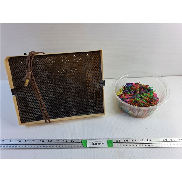 Vintage Lite Brite and Pegs  - As Is