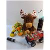 Image 2 : Plush Toys, Toy Truck, Star Wars Light Saber and Water Bottles