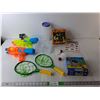 Image 1 : Kids' Lot- (2) Water Guns, (2) Birdies, Temporary Tattoos, Misc.