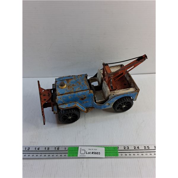 Vintage Pressed Steel Tow Truck