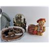 Image 3 : Plush Toy and Various Desk Decorations