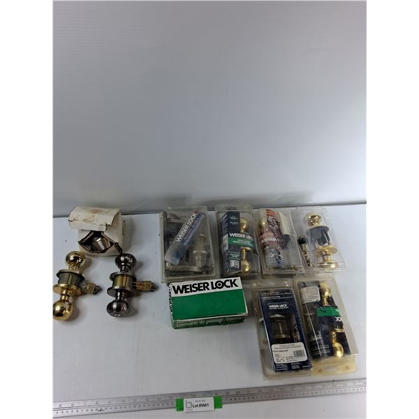 (10) Locks and Doorknobs