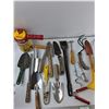 Image 2 : Assorted Garden Tools