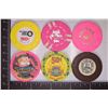 Image 2 : 6 PLASTIC CASINO CHIPS: 1-25 CENT & 5-50 CENT