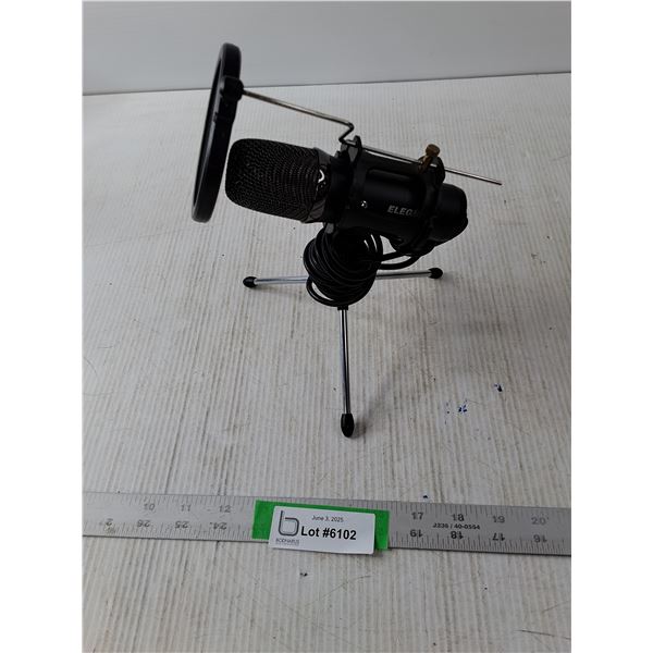 Elegant USB Microphone with Cover