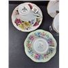 Image 5 : (5) Tea Cup & Saucer Sets: Foley, Delphine, Royal Vale, Misc