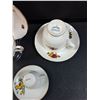 Image 6 : (5) Tea Cup & Saucer Sets: Foley, Delphine, Royal Vale, Misc