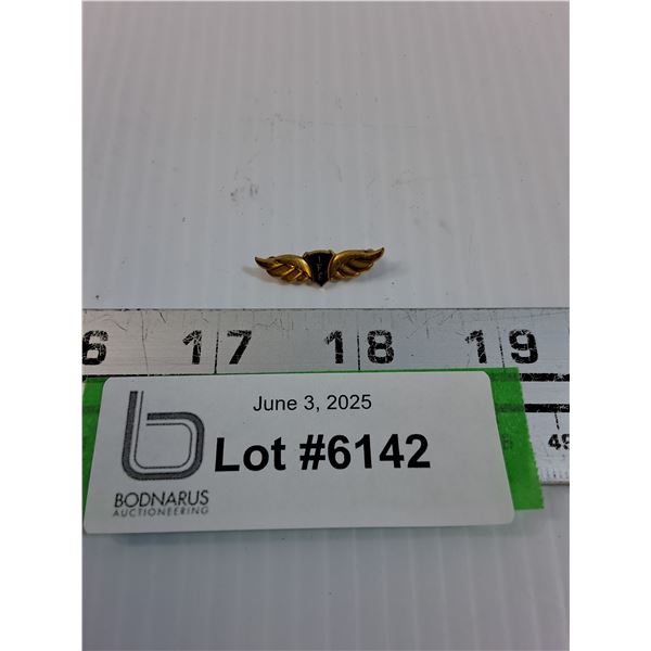 International Flying Farmers Metal Badge - 1.25" Long