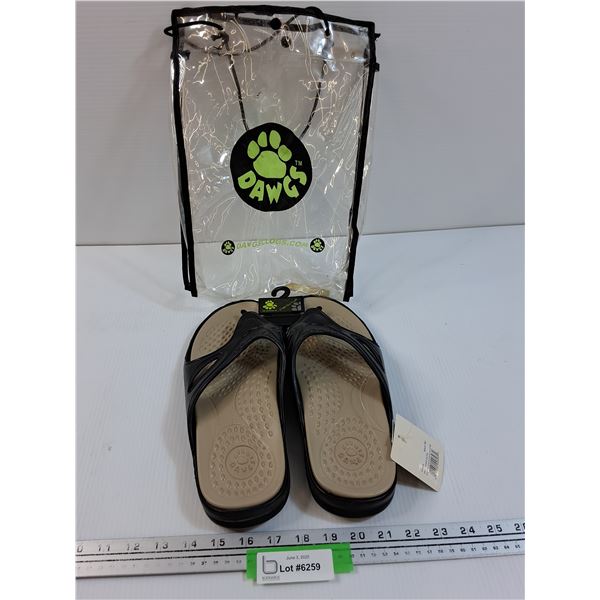 Dawgs Mens Sandals - Size 10 - w/Carrying Bag