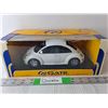 Image 1 : Volkswagen Beetle 1:18 Model, NIB