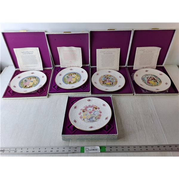 (5) Royal Doulton Decorative Plates 8.25"