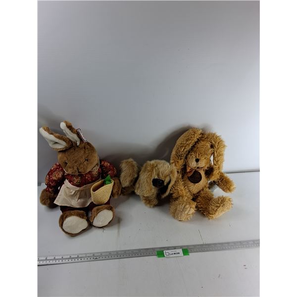 Terra Nova Stuffed Rabbit, Polar Puff Stuffed Dog, Stuffed Rabbit