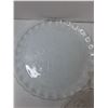 Image 2 : (4) Glass Serving Plates, (1) Glass Serving Bowl, (1) Glass Bowl