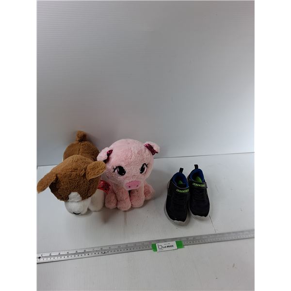 (2) Stuffed Animals, Childrens Size 10 Skechers
