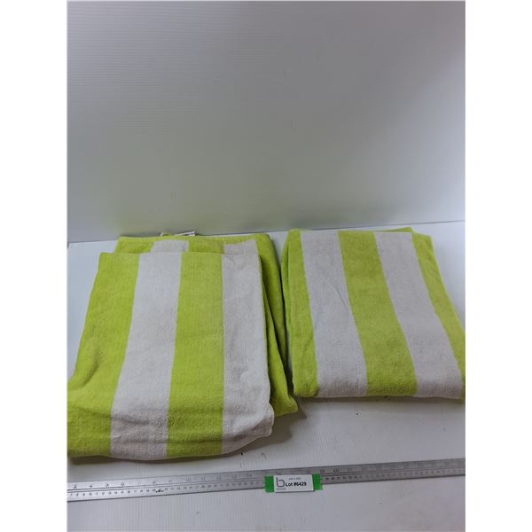 (2) Beach Towels