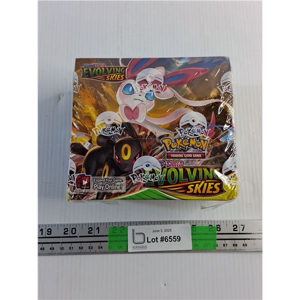 Pack of Pokémon Sword & Shield Evolving Skies Trading Cards - Sealed - Cannot Guarantee Authenticity