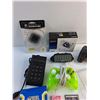 Image 2 : Video Touch Pad, Nintendo GameCube Memory Card, Controllers, Shirt Pins and Misc