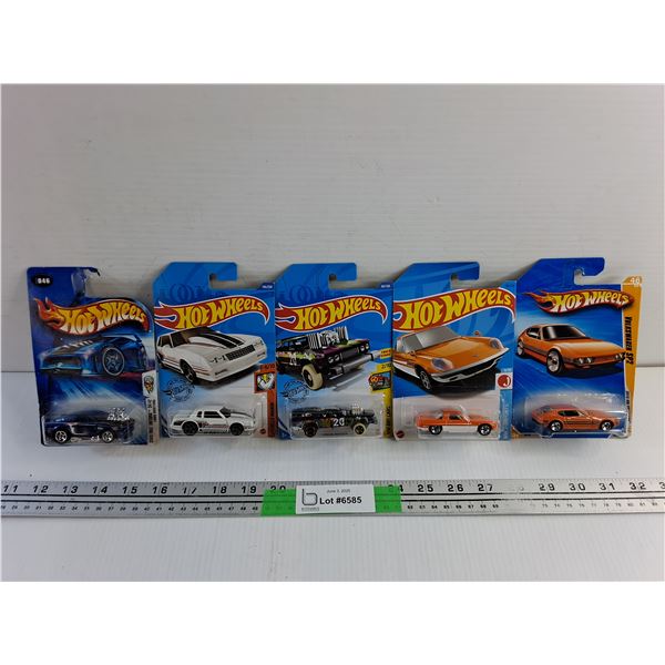 Various Hot Wheels Cars