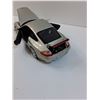 Image 2 : Porsche 911 Die Cast Model - 1:18 Model Scale