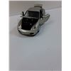 Image 3 : Porsche 911 Die Cast Model - 1:18 Model Scale