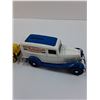 Image 2 : (2) ERTL True Value & Home Hardware Delivery Vehicle Coin Banks - 1:32 Scale Model