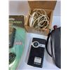 Image 6 : Lot: Sony Walkman, (Untested) 400W Digital Power Inverter, Curtis Digital Camera,