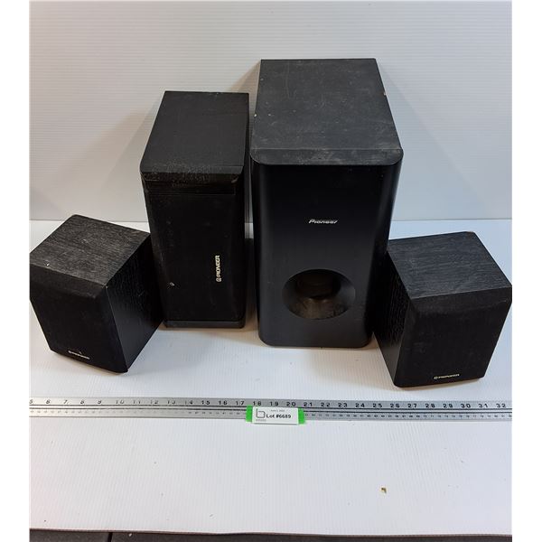 Pioneer Sound System (not tested)