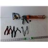 Image 1 : Pliers, Anti-Skid Pads, Caulking Gun
