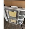 Image 5 : Lot of Assorted Grow Lights (x9) and Grow Light Bulbs