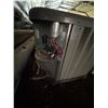 Image 3 : 3pc Lot: Large Air Conditioner, Deumidifier and Mid Size Air Conditioner