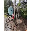 Image 3 : Large Fuel Storage Tank w Pump