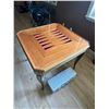 Image 2 : Gaming Table, Roulette, Backgammon, Chess, Checkers, Poker