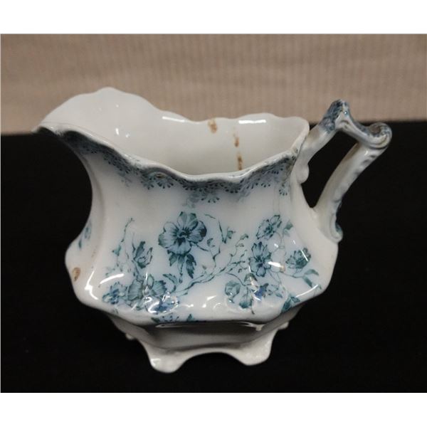 W.H. Grindley & Company England Janette Pattern Gravy Boat 4.5" x 2.5" x 4"H