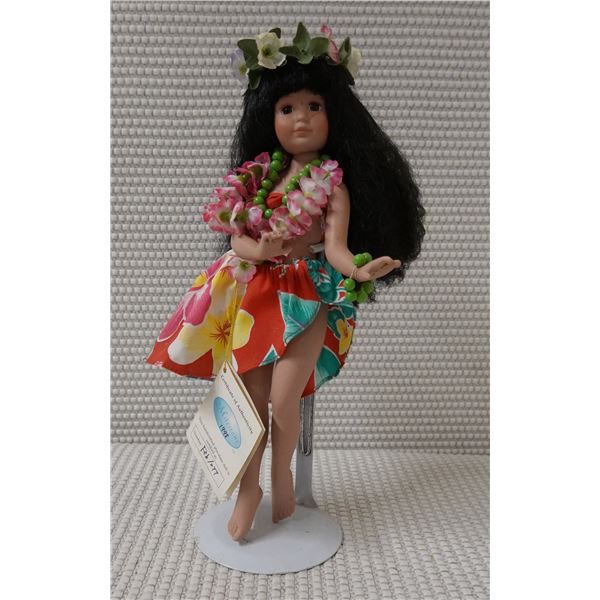 Milestone Kawehi MCC-1106 Hula Girl Porcelain Doll w/ Lei on Stand w/ COA 8"H