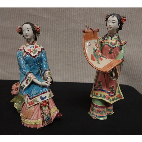 Qty 2 Chinese Porcelain Dolls: Girl Sitting & Girl with Scroll w/ Maker's Marks, Misc Sizes