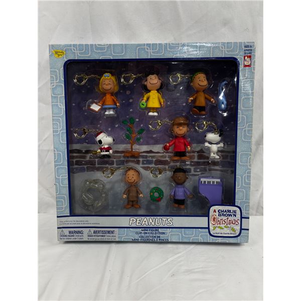 Peanuts Mini Figure Clip-On Collection