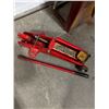 Image 2 : Floor Jack with Vehicle Ramps