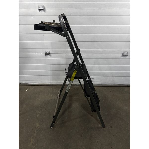 Folding Step Ladder