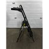 Image 1 : Folding Step Ladder