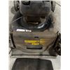 Image 4 : Yard Machines Lawnmower