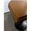 Image 3 : Wooden Pedestal Table