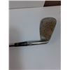 Image 4 : Axe (27.5" Long) & Left Handed Golf Club - PICK UP