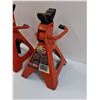 Image 4 : (2) Motomaster Axle Stand - 2 Ton Capacity- PICK UP PREFERRED