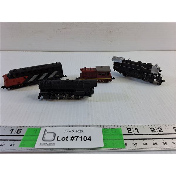(4) Toy Trains