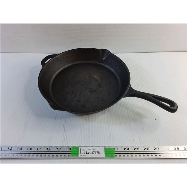 Cabela's 12" Cast Iron Frying Pan