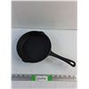 Image 1 : 8" Cast Iron Frying Pan